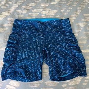 Lululemon Shorts size 6